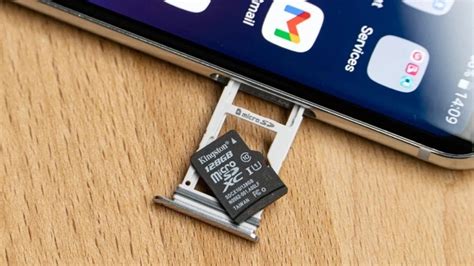 android micro sd card slots